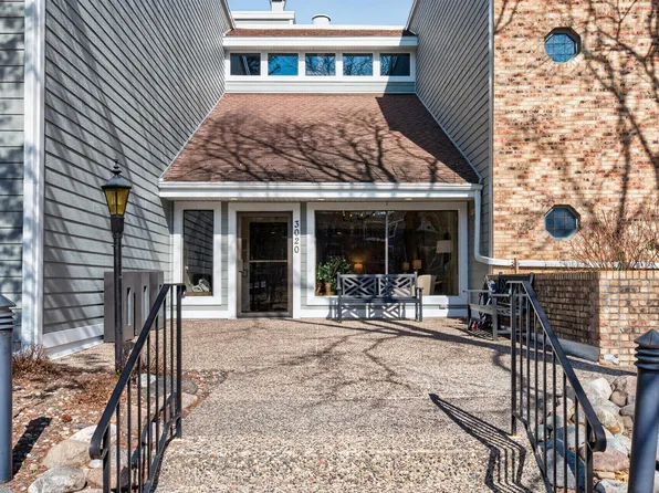 3020 Saint Albans Mill Rd APT 205, Minnetonka, MN 55305
