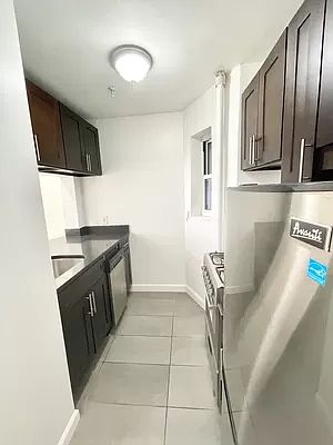 4th image of 525 E 81st St #4AB