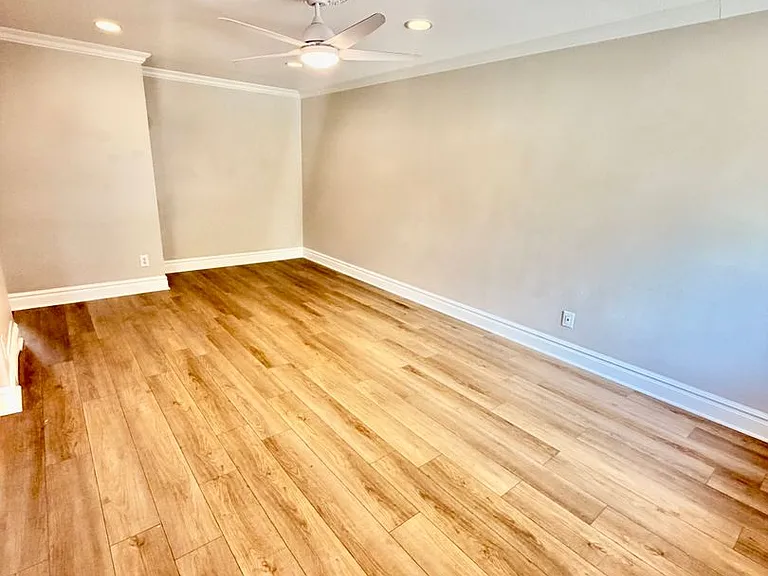 3237 N Milwaukee St — Photo 10