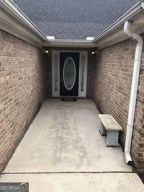 3 bed, 2.5 bath, 2500 sqft, $2,500 — Photo 4
