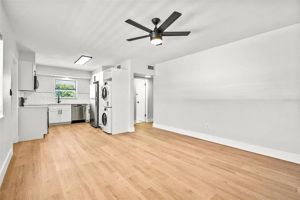 2 bed, 1.0 bath, 750 sqft, $1,550 — Photo 3