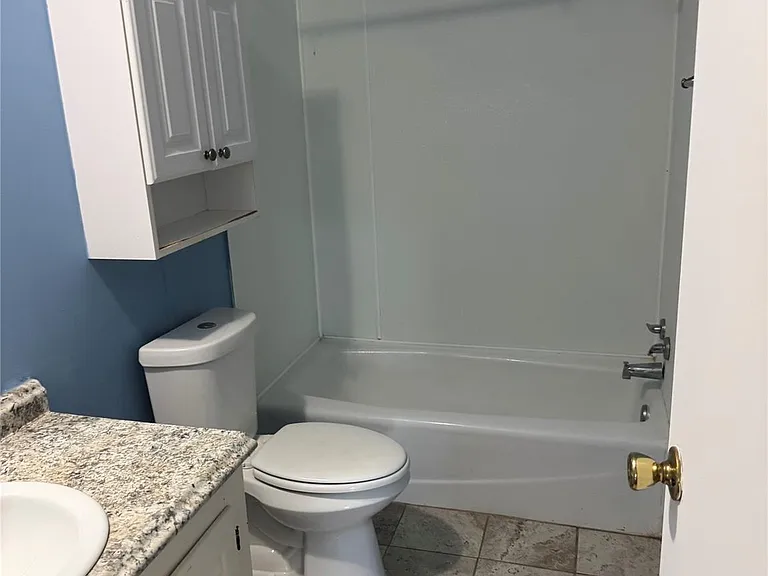 307 Ella Ln — Photo 6