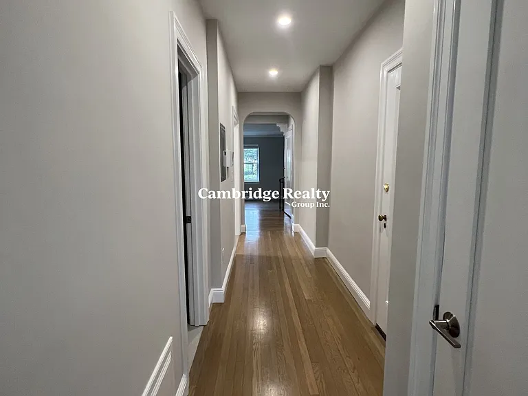 35 Park St #2T — Photo 5