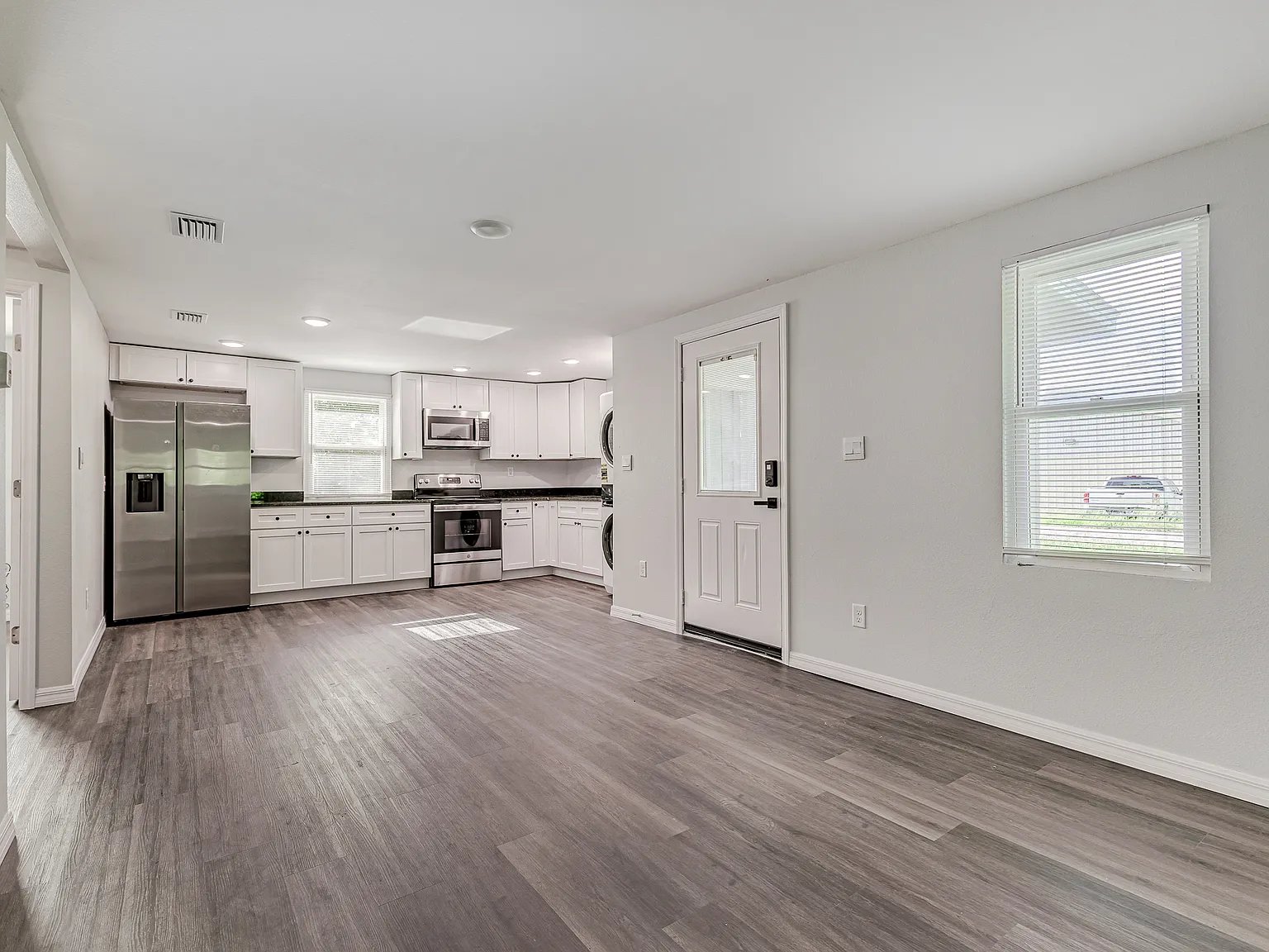 2222 E Peachtree St — Photo 3