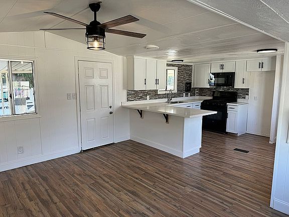 3rd image of 12846 Lacey Blvd Space 62