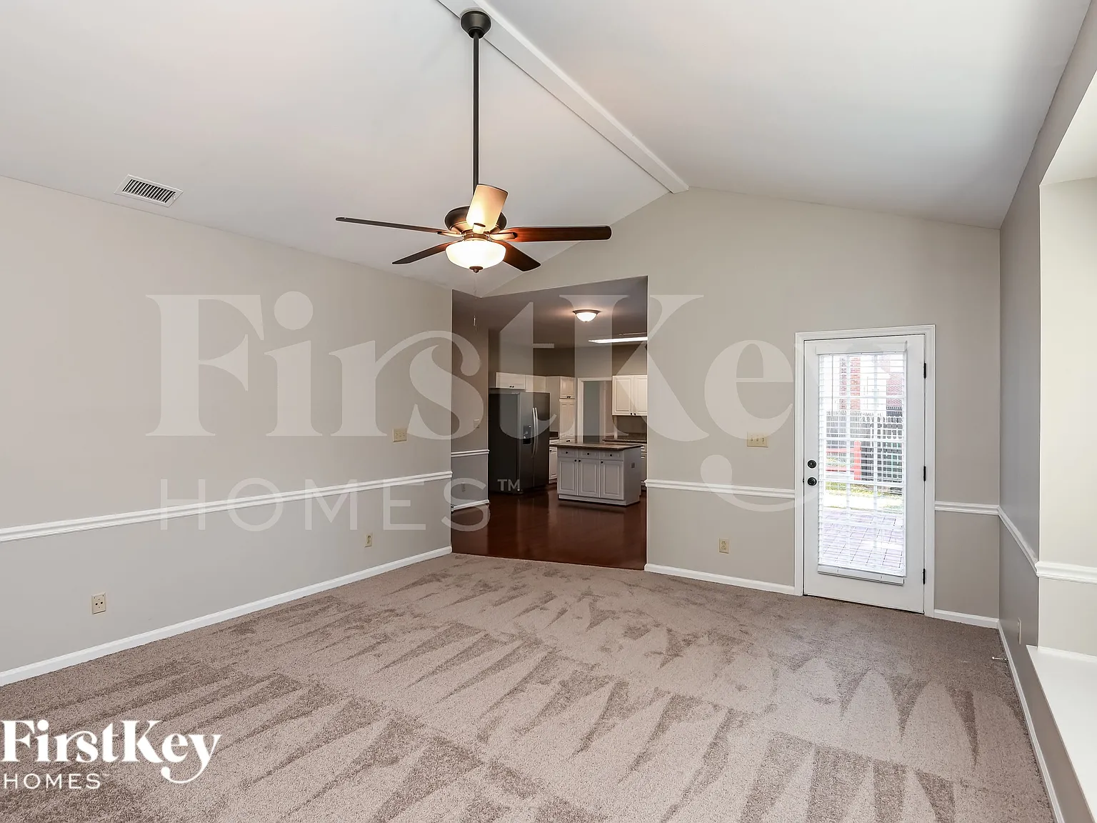 4 bed, 2.5 bath, 2661 sqft, $2,560 — Photo 4