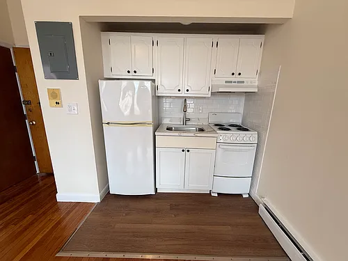 64 Brighton Ave Photo 1
