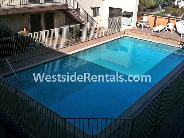 2nd image of 739 W 1st St