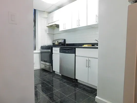 Rented by Oxford Property Group | media 19