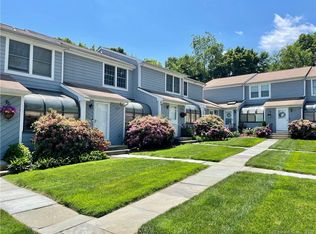 35 Seaside Ave APT 35, Stamford, CT 06902