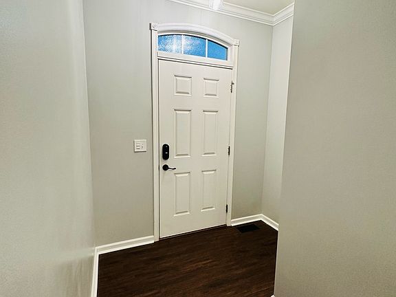 3rd image of 12915 White Pine Way