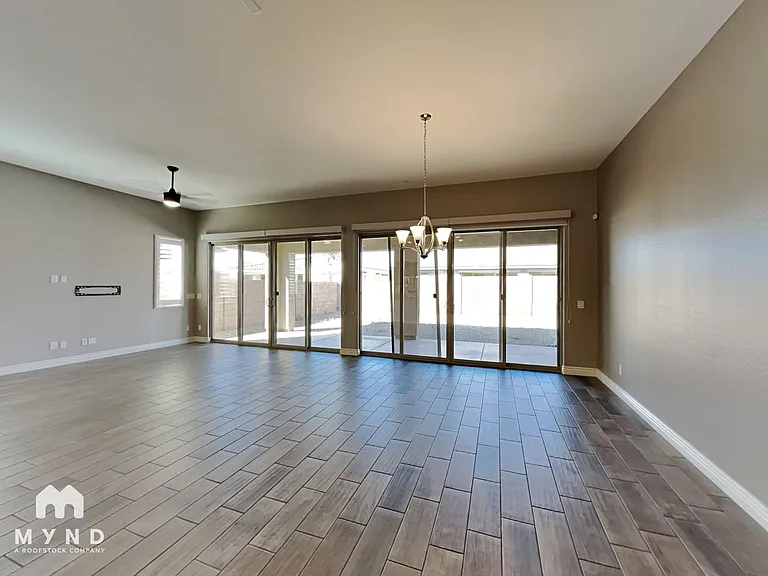22530 E Tierra Grande — Photo 2