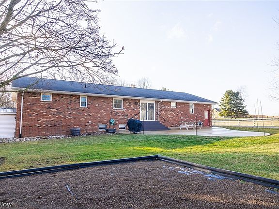 5th image of 9718 James Rd