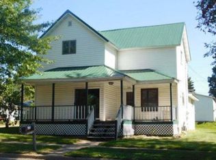 228 N 3rd Ave, Edgar, WI 54426