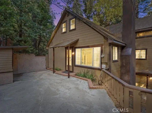 23698 Scenic Dr, Crestline, CA 92325