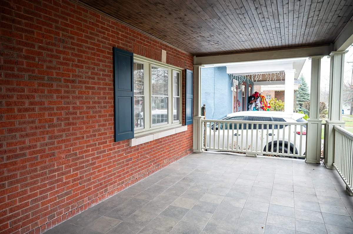 Building Photo - 1347 Union St