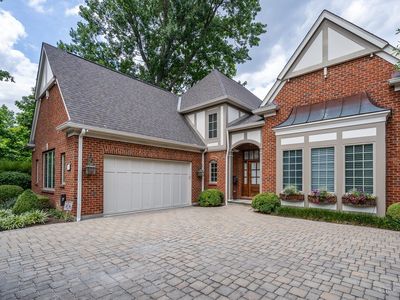 3548 Grandin Rd, Cincinnati, OH, 45226