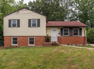 9517 Sheridan St, Lanham, MD 20706