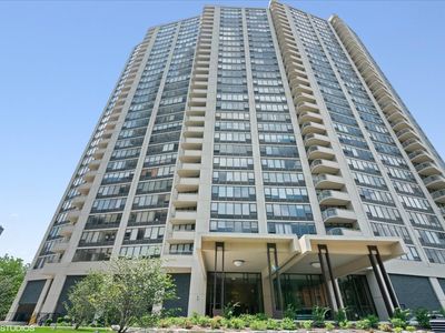 3930 N Pine Grove Ave APT 1811, Chicago, IL, 60613
