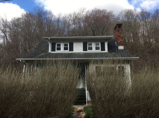 53 Cassville Mount Morris Rd, Morgantown, WV 26501