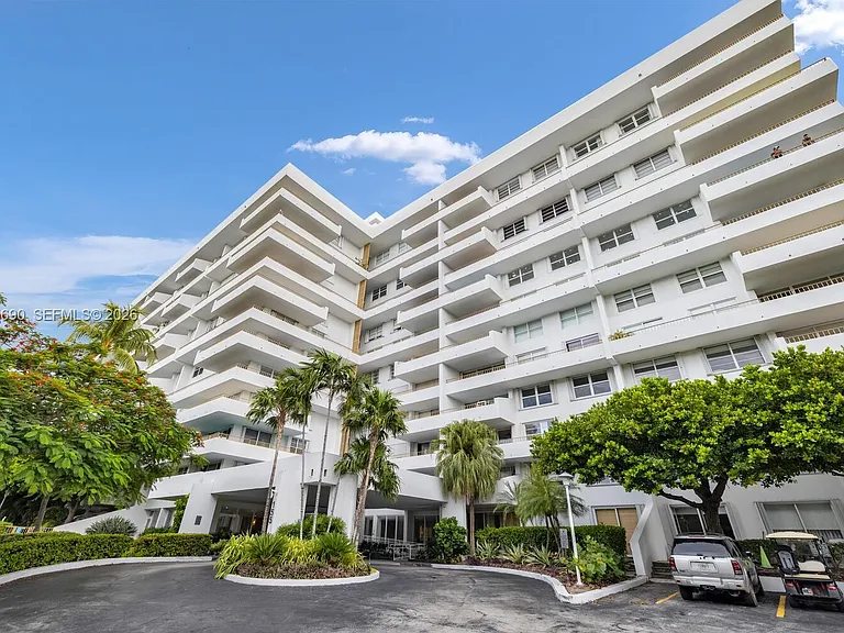 155 Ocean Lane Dr #1111 — Photo 25