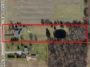 10 N Berkey Southern Rd, Swanton, OH 43558