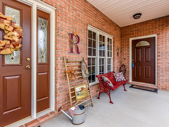 5th image of 8814 Brookhaven Dr