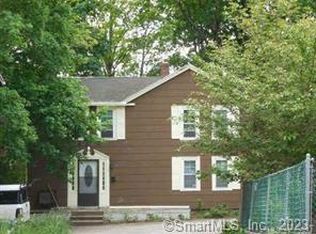 4 Babcock Ct, Willimantic, CT 06226