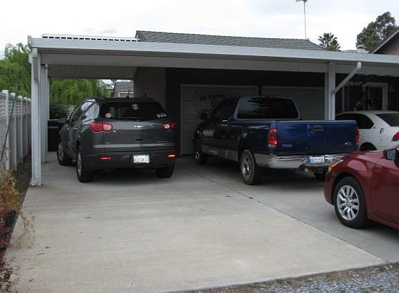 4th image of 3207 E Service Rd