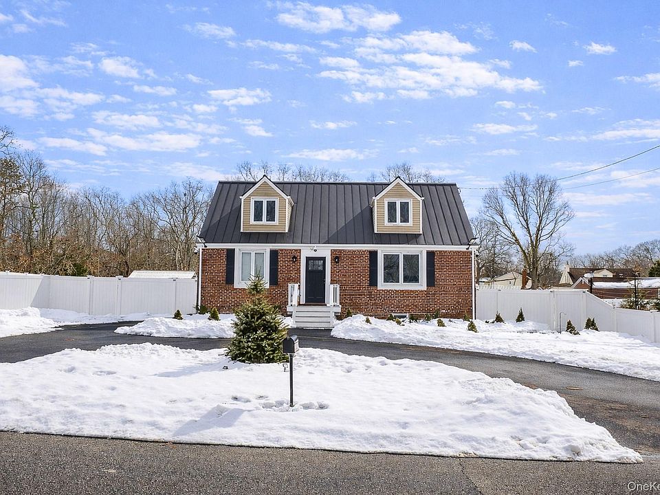 1st image of 4 Riverside Avenue