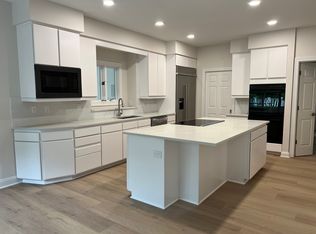 5935 Clames Dr, Alexandria, VA 22310