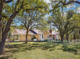 6056 W Line Rd, Collinsville, TX 76233