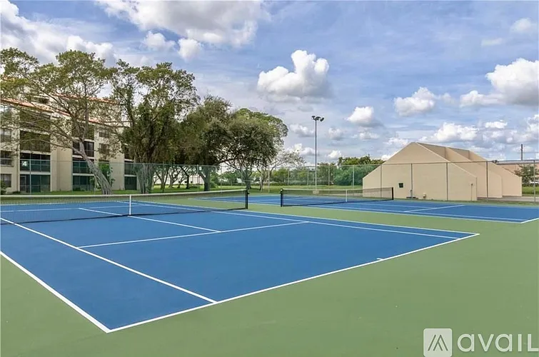2311 S Cypress Bend Dr — Photo 49