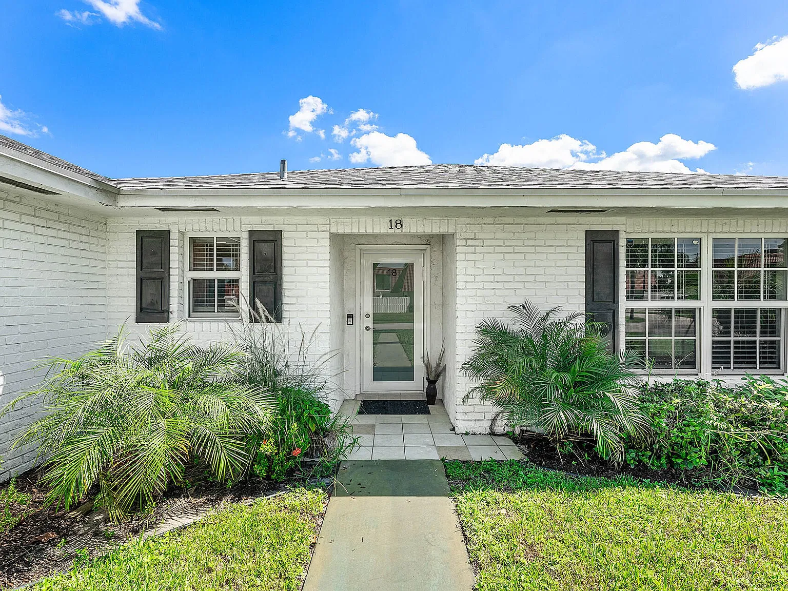 2 bed, 2.0 bath, 1053 sqft, $2,900 — Photo 1