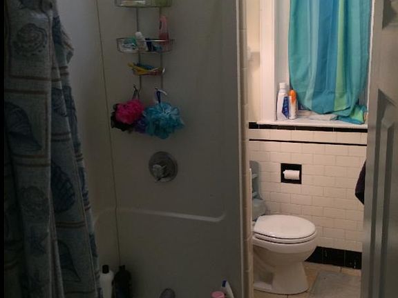 3rd image of 17 Aberdeen St APT 2
