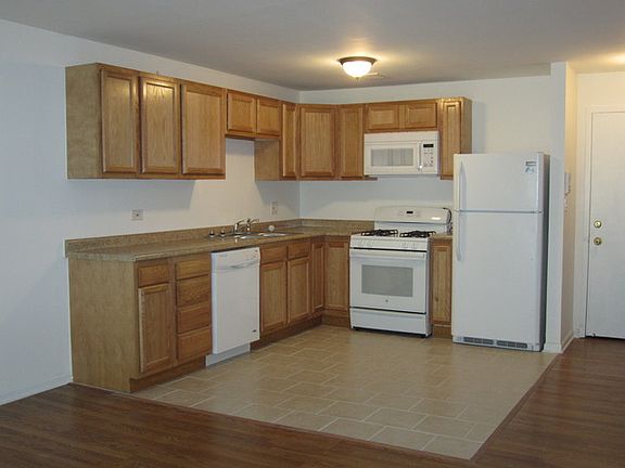 2nd image of 8 Kingery Quarter #B-207