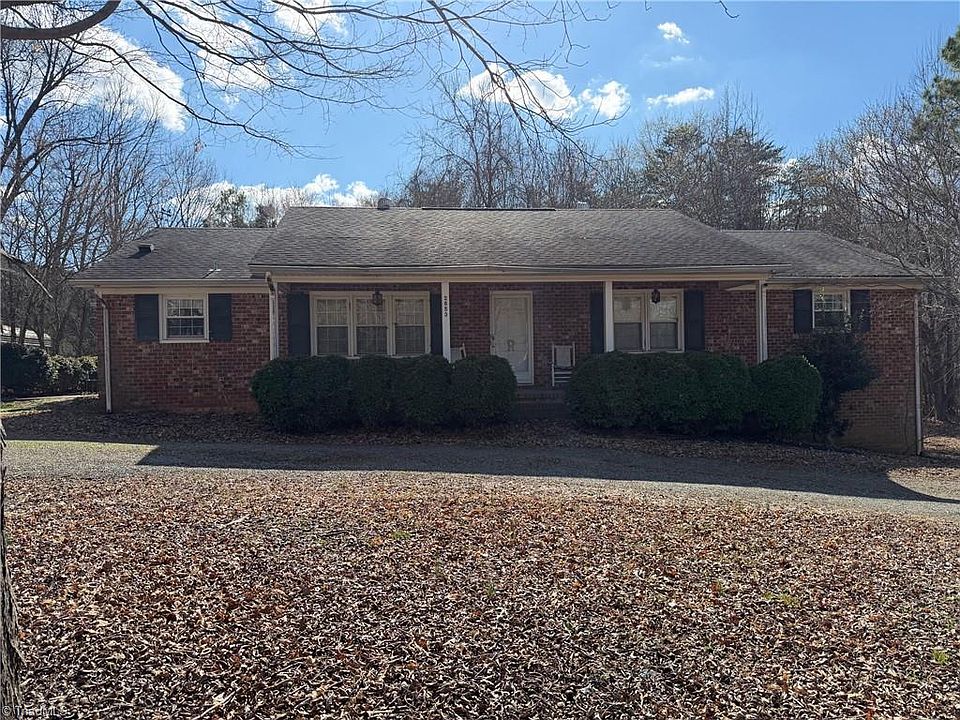 1st image of 2853 Longpine Rd