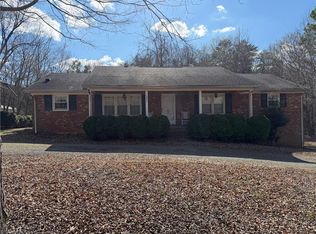 2853 Longpine Rd, Burlington, NC 27215