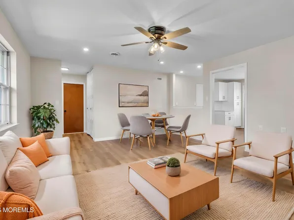 27 Cambridge Circle #D, Manchester, NJ 08759