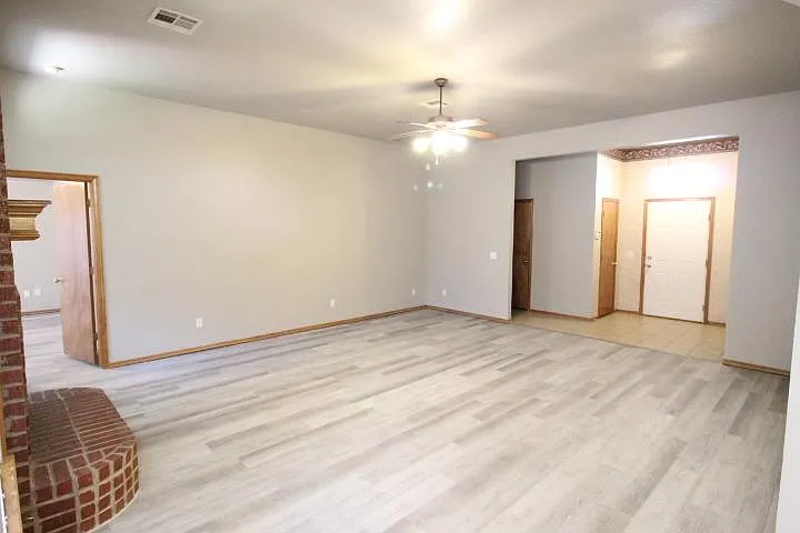 3 bed, 1635 sqft, $1,695 — Photo 4