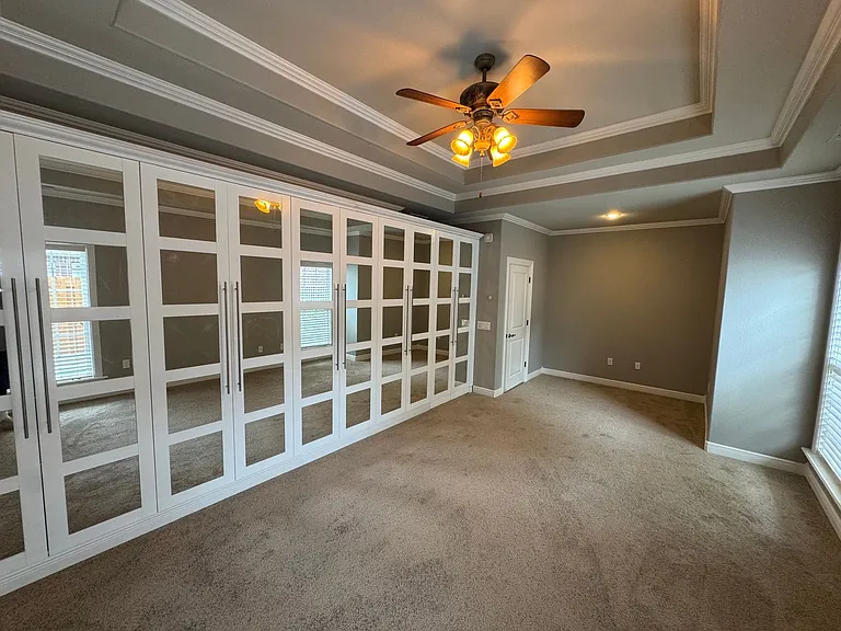 407 Lyndal Ln — Photo 16