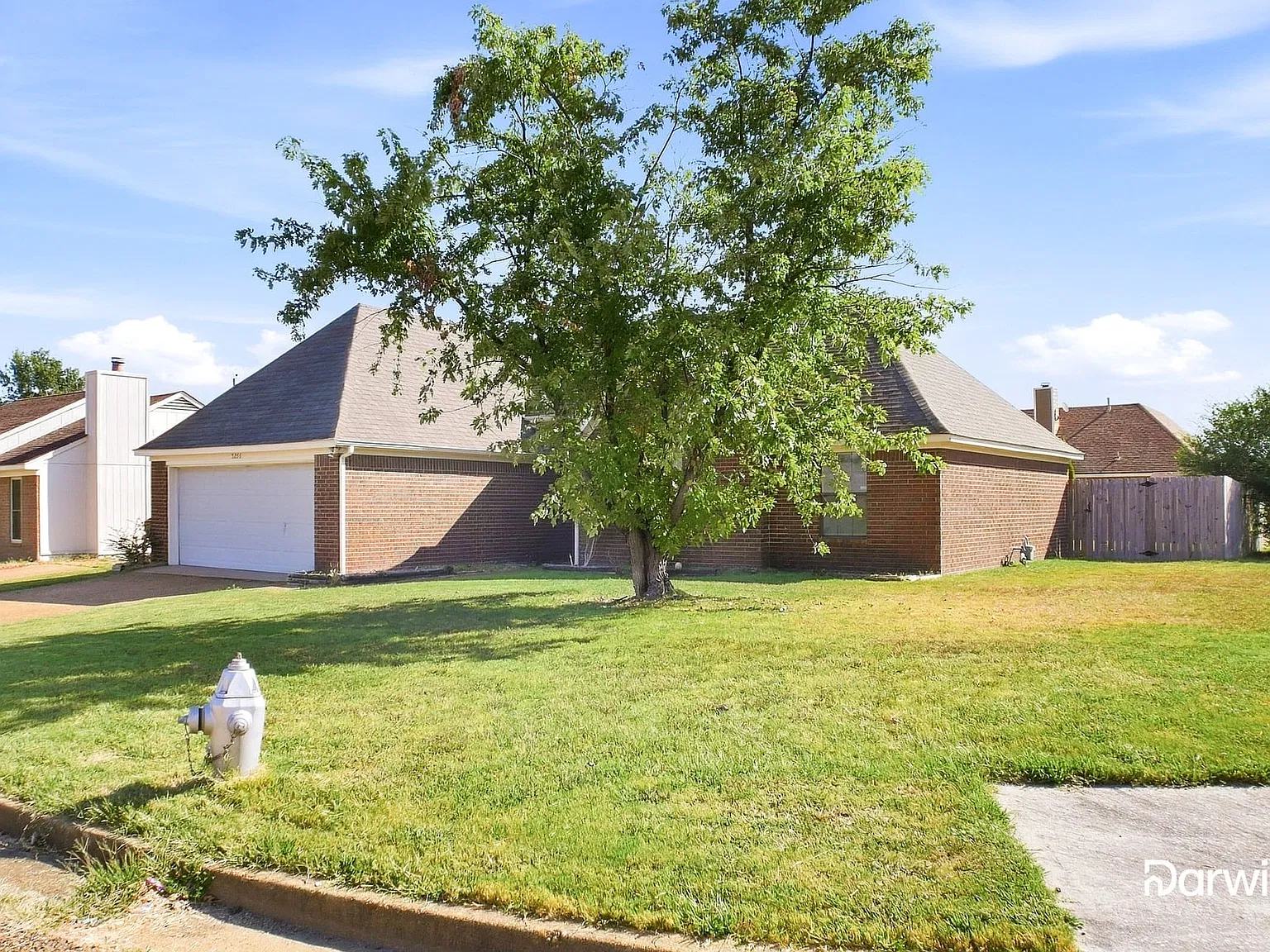 3 bed, 2.0 bath, 1195 sqft, $1,580 — Photo 2