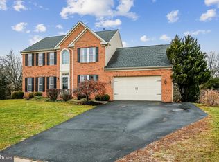 16922 Hillard St, Poolesville, MD 20837