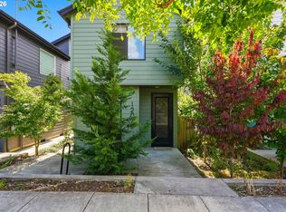 12078 SE Pine St #7, Portland, OR 97216