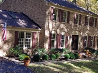 11300 Lapham Dr, Oakton, VA 22124