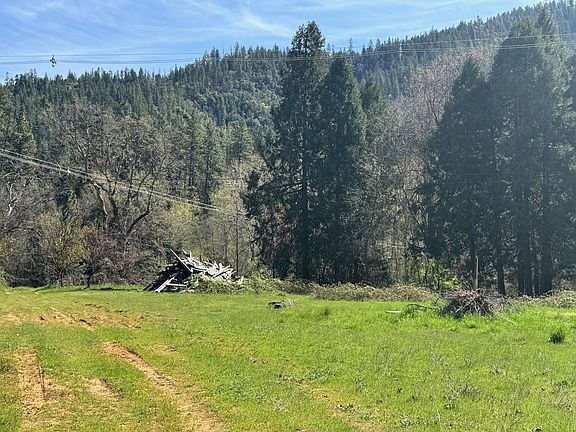 4th image of 1634 Seiad Creek Rd