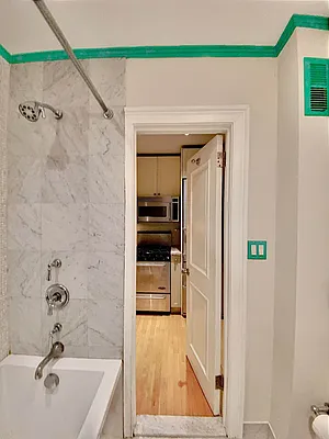 Rented by RC REAL ESTATE OF NEW YORK | media 18