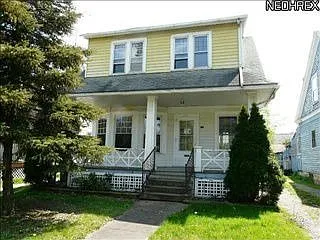 247 E Broad St photo 1