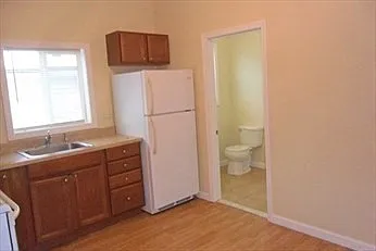 2 bed, 1.0 bath, 620 sqft, $2,500 — Photo 3