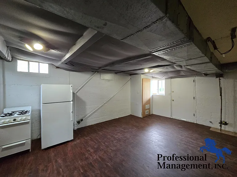 46 Adams St #1/2 — Photo 3